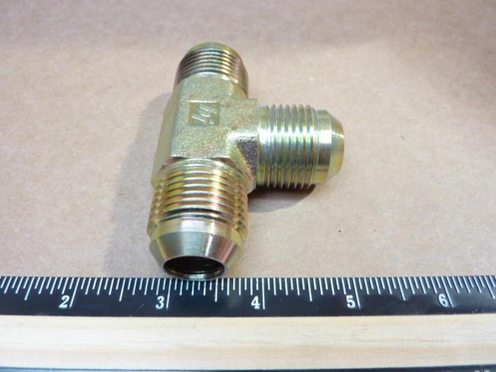 Used BI-LOK Tee 2603-12-12-12.B #40735 DNL SCRAPPED