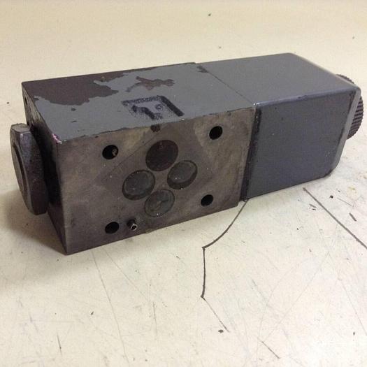 Used VICKERS Directional Hydraulic Valve DG4V322AMUHL760 Used