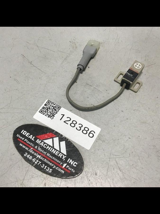 Used FUJI ELECTRIC Proximity Switch PE-B4D3 USED