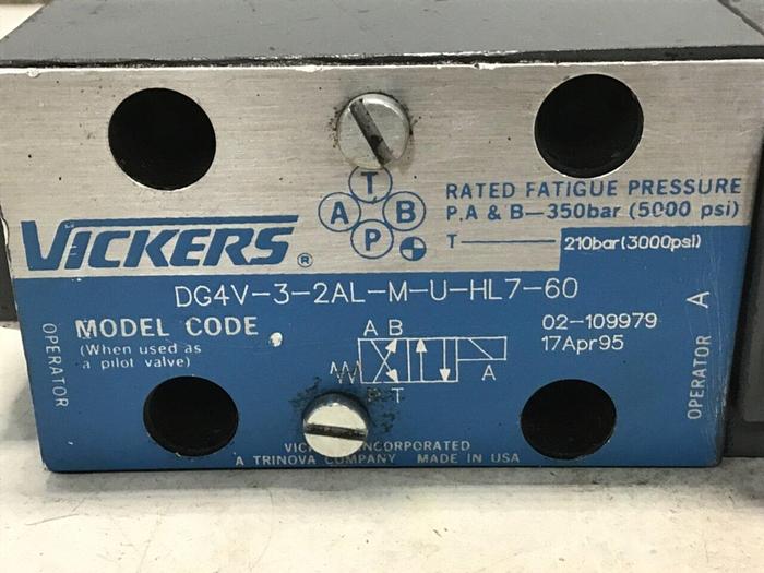 Used VICKERS Valves DG4V-3-2AL-M-U-HL7-60 Used