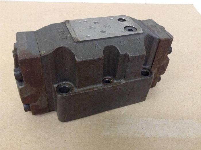 Used VICKERS Valve DG3V76C10JA8Z #71042