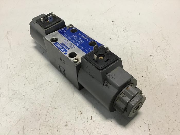 Used VICKERS DG4V-3-2C-M-U7-H-7-52