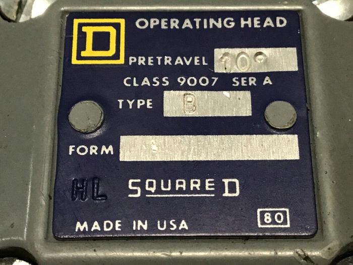 Used SQUARE D Limit Switch 9007-C54B #122056