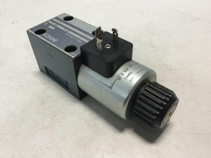 Used BOSCH Valve 0 810 091 266 #120511