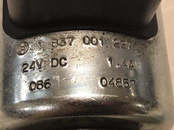 Used BOSCH Relief Valve 9810231459 081WV06P1V1091WS024/00D51 Used