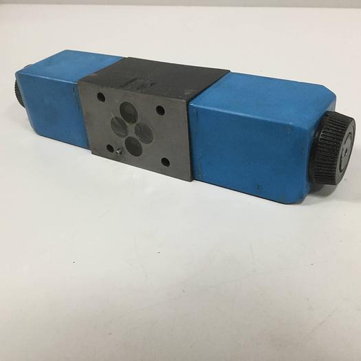 Used VICKERS Valve DG4V3S82CVMUH560 Used