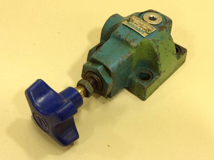 Used VICKERS Relief Valve CGR02CK30 USED