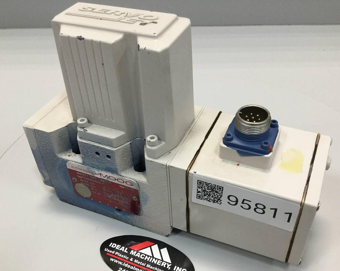 Used MOOG D661-5009 SERVO JET HYDRAULIC VALVE USED 