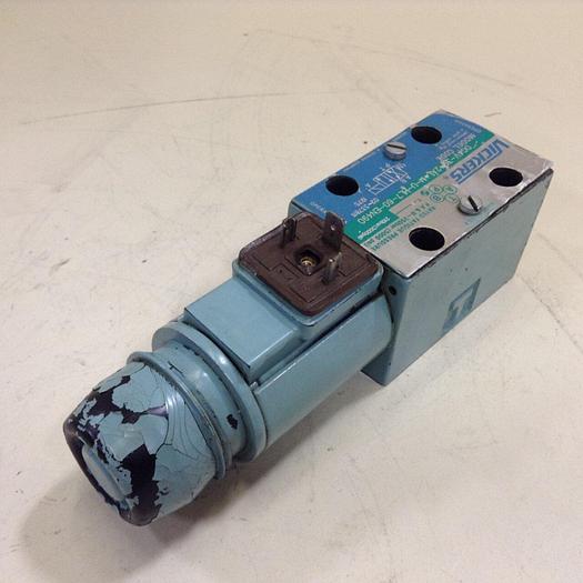 Used VICKERS Directional Valve DG4V-3S-2AL-M-U-HL7-60-EN490 #80177