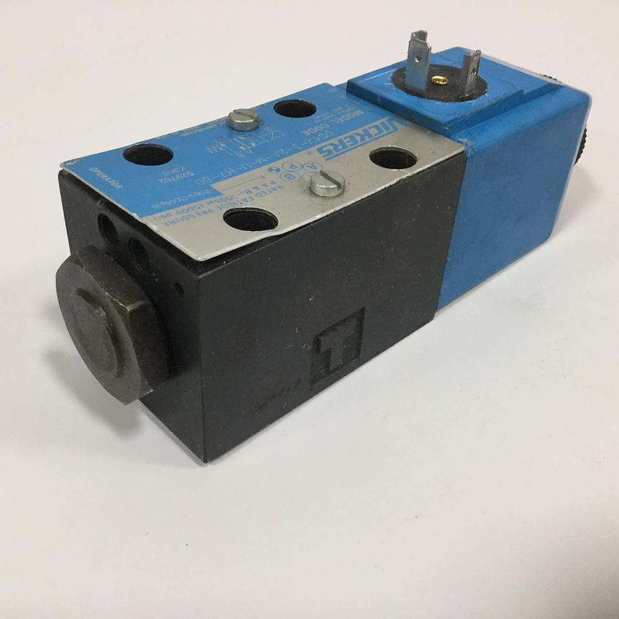 Used VICKERS Valve DG4V-3-2A-M-U-H7-60 Used