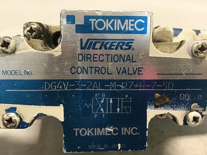 Used VICKERS Tokimec Directional Control Valve DG4V-3-2AL-M-P7-H-7-50 #142036