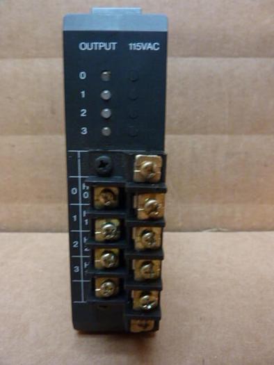 Used GENERAL ELECTRIC / GE AC Output Module IC610MDL176A #27649