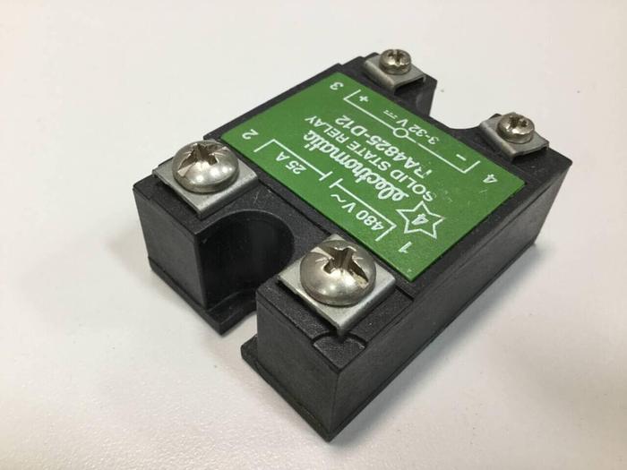 Used CARLO GAVAZZI Solid State Relay RA4825-D12 #98065