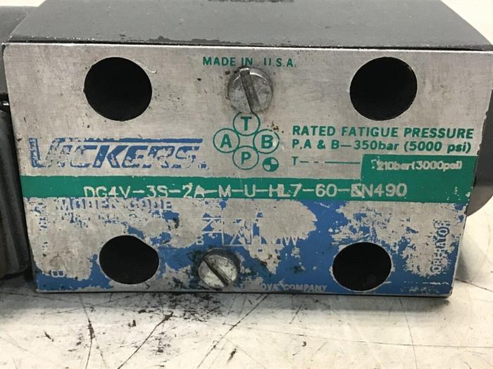 Used VICKERS Valve DG4V3S2AMUHL760EN490 Used