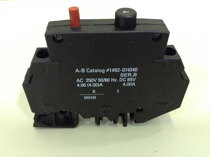 Used ALLEN BRADLEY 4 Amp Circuit Breaker 1492-GH040 SER B #79554