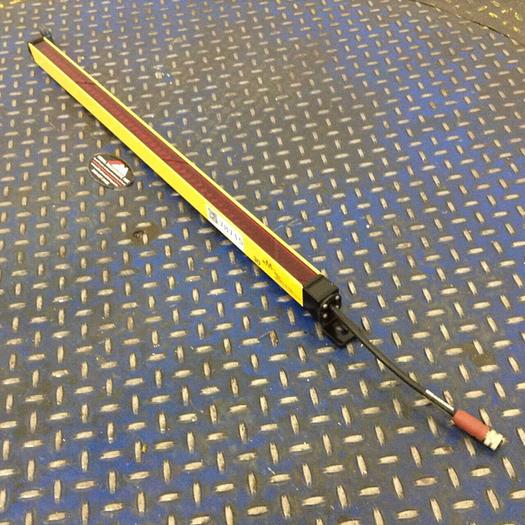 Used STI Light Curtain End Receiver MCF47-30-600-R3 #78715