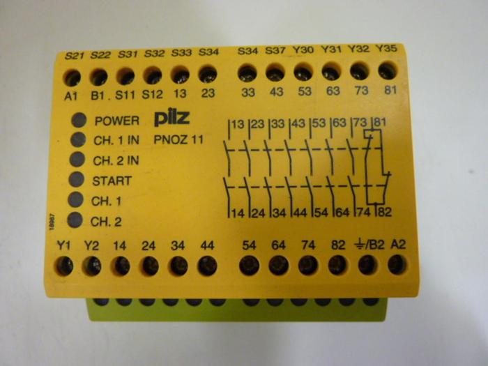 Used PILZ Relay PNOZ1124VAC24VDC7N/O1N/C #58667