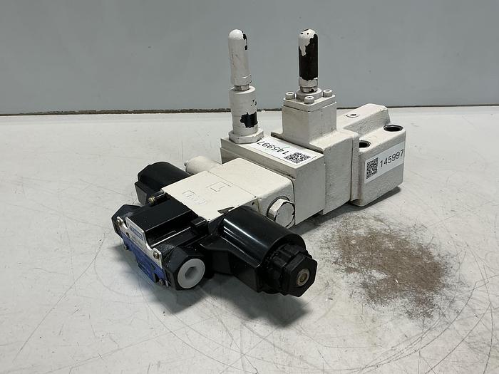 Used TOKIMEC DG4VS-30C-M-P7-H-7-P12-52