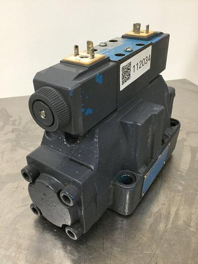 Used VICKERS Directional Control Valve DG4V-3-6C-M-U-HL7-60-B13 Used