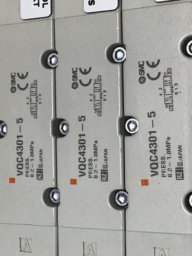 Used SMC Valve w/Manifold VQC4301-5 #117100