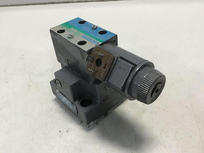 Used VICKERS Valve DG4V3S2AMUHL760EN490 Used