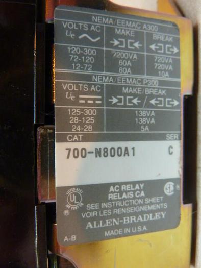 Used ALLEN BRADLEY AC Relay 700-N800A1 SER C #31030