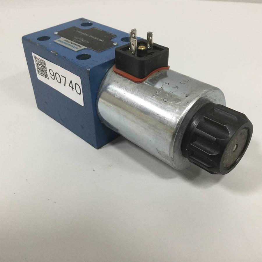 Used MANNESMANN REXROTH Valve 4WE10EA33/CG24N9K4 USED