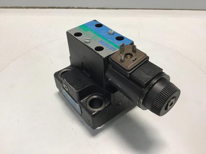 Used VICKERS Valve DG4V3S2AMUHL760EN490 #145596