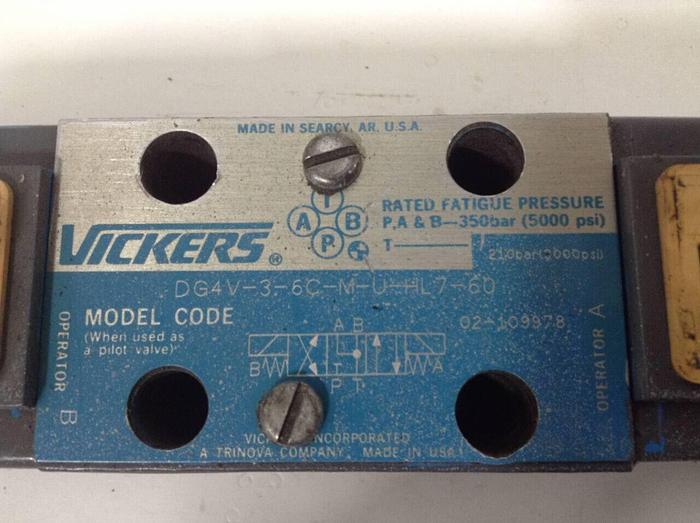 Used VICKERS Directional Valve DG4V-3-6C-M-U-HL7-60 Used