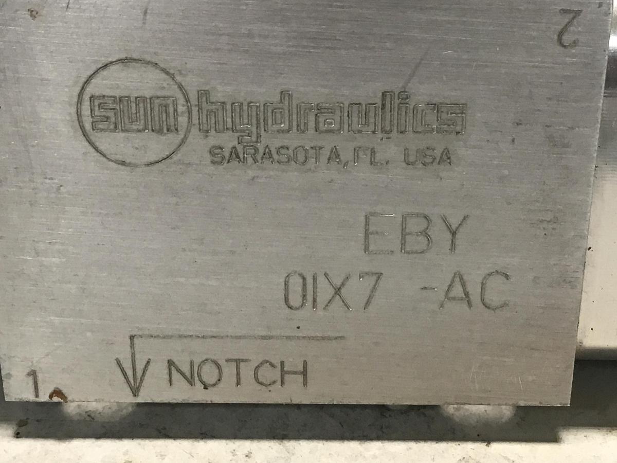 Used SUN HYDRAULICS 01X7-AC Valve Used #142005