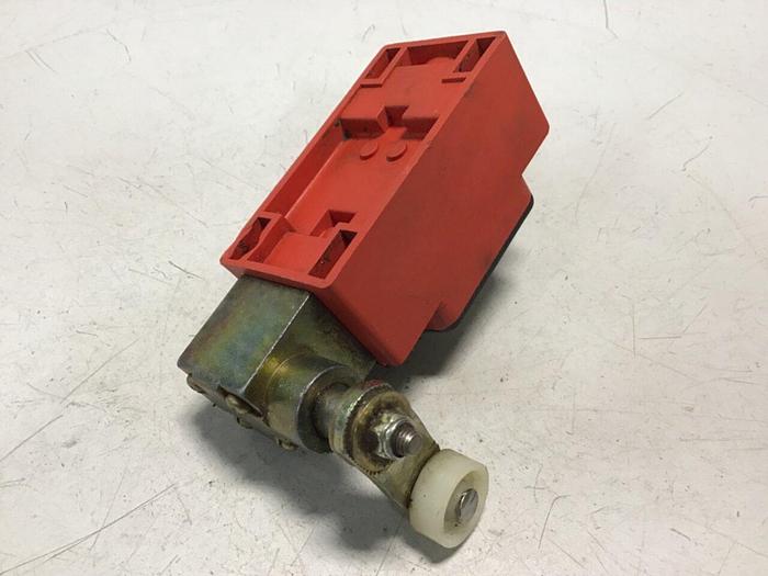 Used BERNSTEIN Limit Switch ENK-UV1Z AHS-V #121245