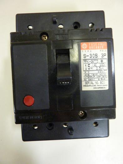 Used HITACHI 15 Amp Circuit Breaker S-30S-3P-15A #60801