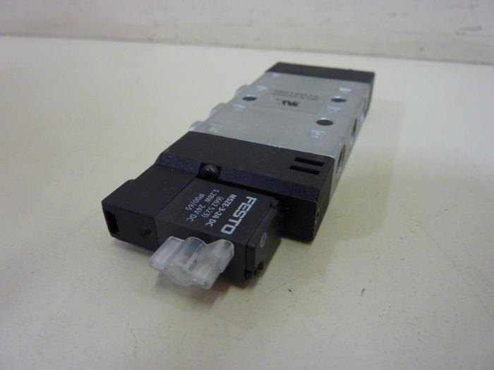 Used FESTO Directional Control Valve CPE CPE14-M1BH-5L-1/8 #52628