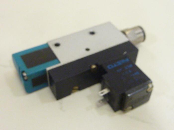 Used FESTO Vacuum Generator/Solenoid Valve VAD-ME-1/8 #66170