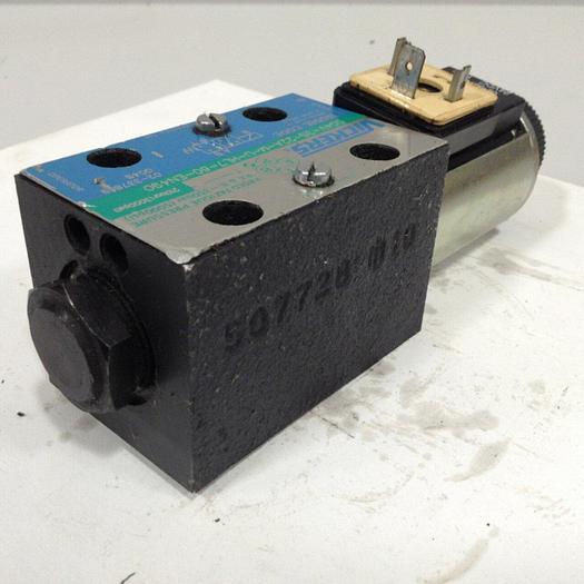 Used VICKERS Valve DG4V3S22AMUHL760EN490 Used