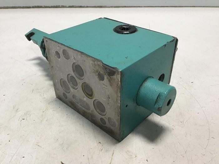 Used PARKER Directional Control Valve D3T1H21X4236 #136505