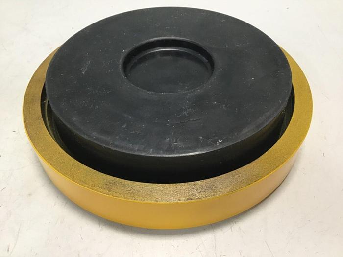 Used HUSKY CORP Leveling Mount Pad 9 Inch NPN 713286 #116924