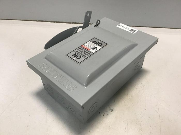 Used SIEMENS 30 Amp Safety Disconnect Switch HNF361 VBII #137848
