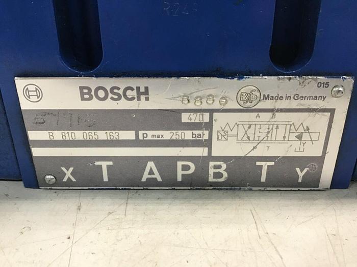 Used BOSCH Servo Valves B 811 065 163 USED