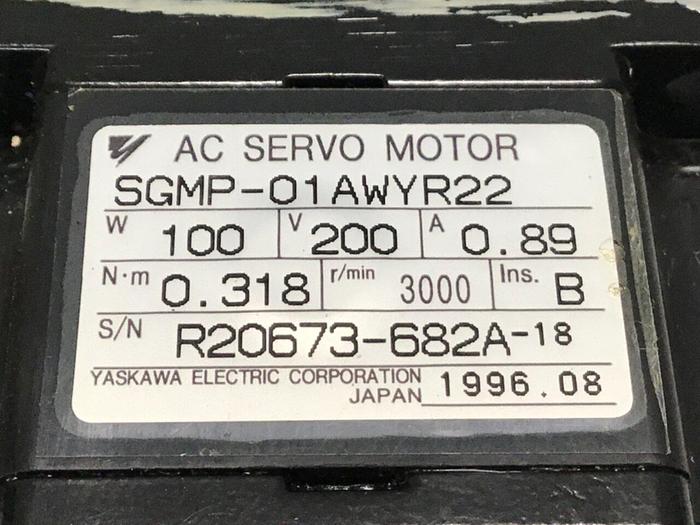 Used YASKAWA Servo Motor SGMP-01AWYR22 #131502