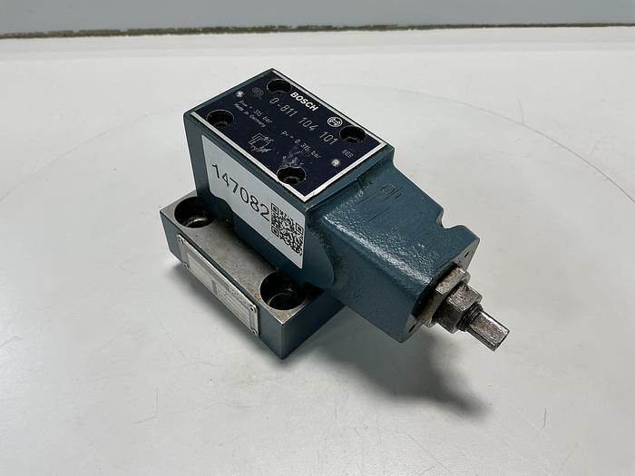 Used BOSCH 0 811 104 101