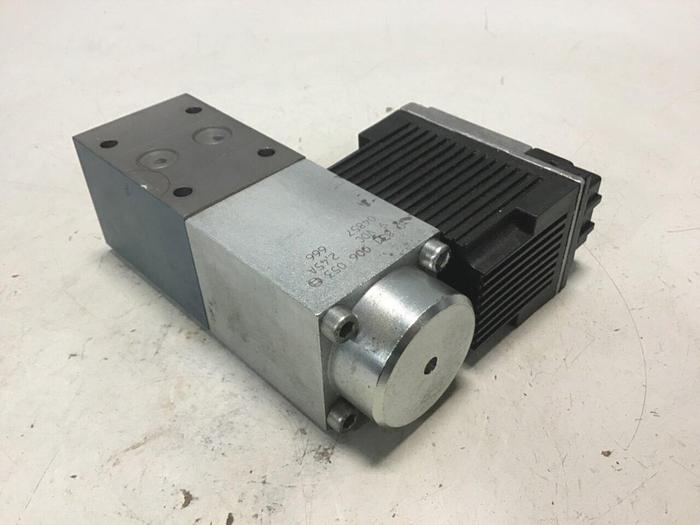 Used BOSCH Hydraulic Valve 0 811 402 034 #137794