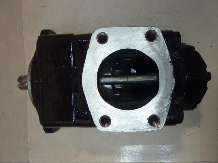 Used VICKERS Hydraulic Vane Pump 4520V42A8 #30755