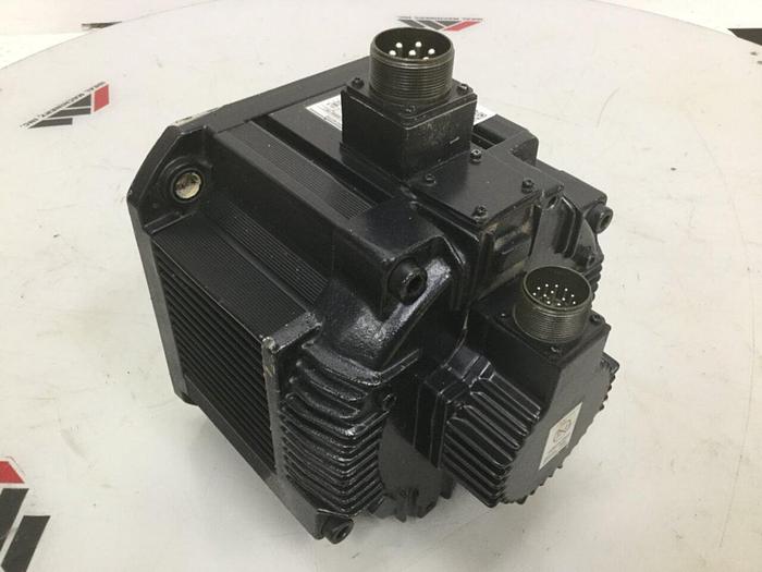 Used YASKAWA AC Servo Motor SGMD-40AWA-YR11 Used