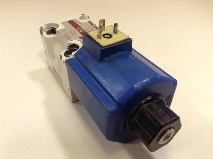 Used TOYOOKI KOGYO Solenoid Directional Valve HD3-2S-BCA-03A-WDD2S #87249