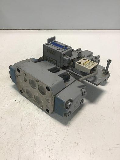 Used REXROTH Valve 4WEH16W60M0/6AG24NPS9800 Used
