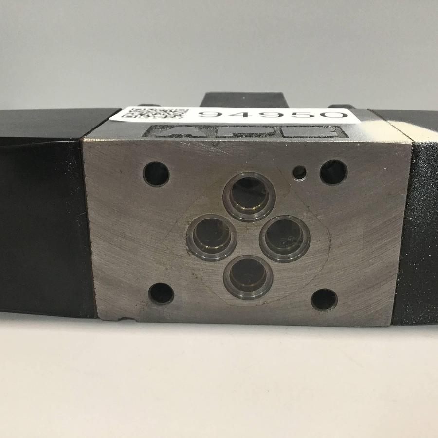 Used VICKERS Directional Control Valve DG4V36CMP7H750 USED