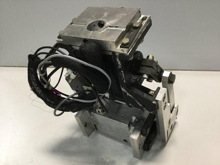 Used SEPRO ROBOTIQUE End of Arm Tooling 04S0M264 #110933