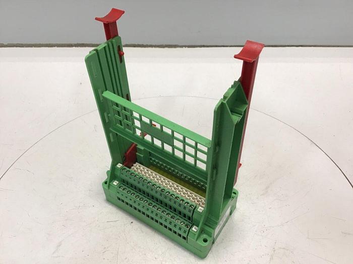 Used PHOENIX CONTACT Plug-In Card Holder SKBI64/F48 #117813