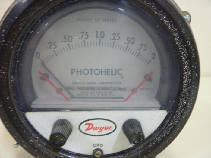 Used DWYER Gauge Transmitter N07N #53745